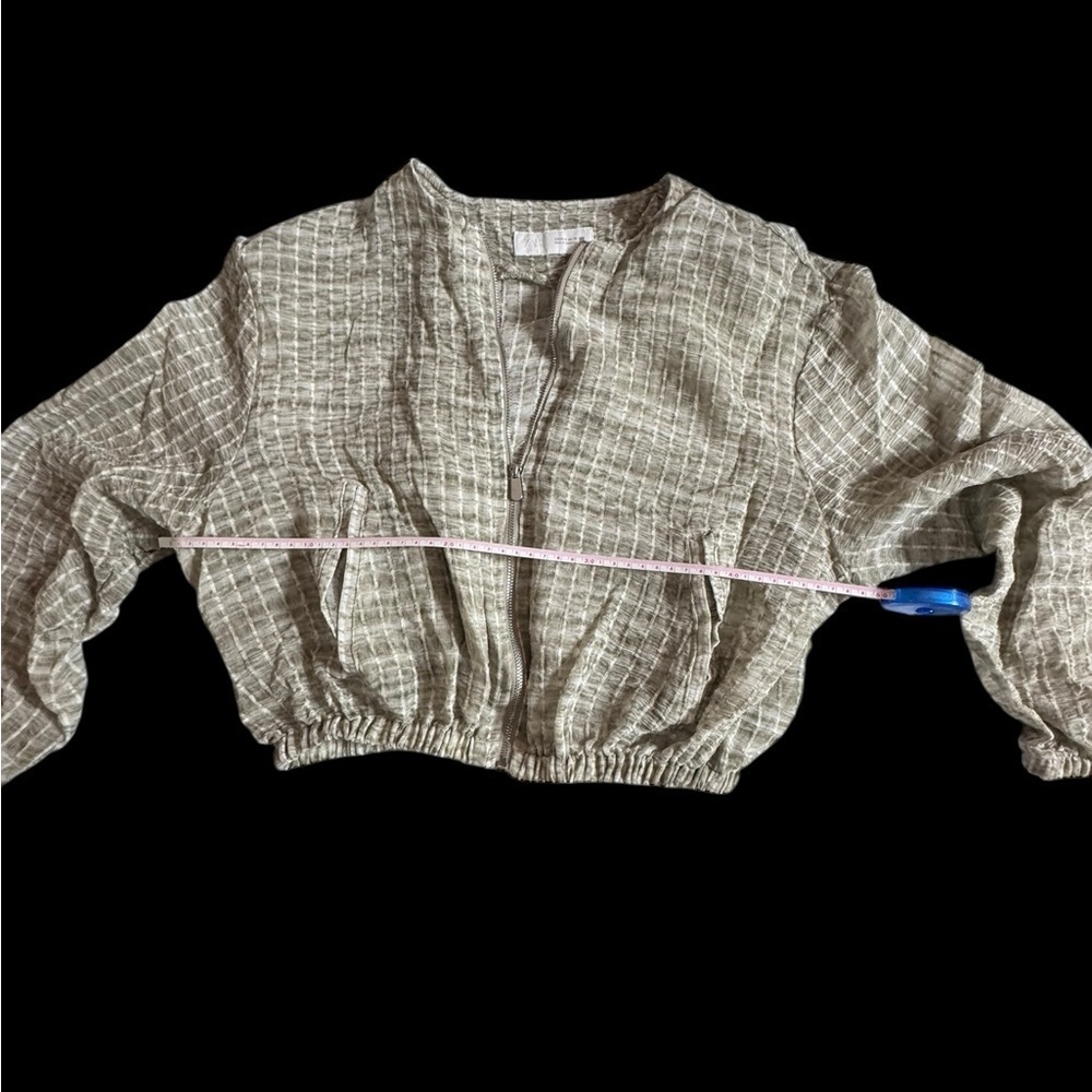 ZARA Cropped Textured Lightweight Bomber Jacket Cream/Sage mix - Picture 2 of 5